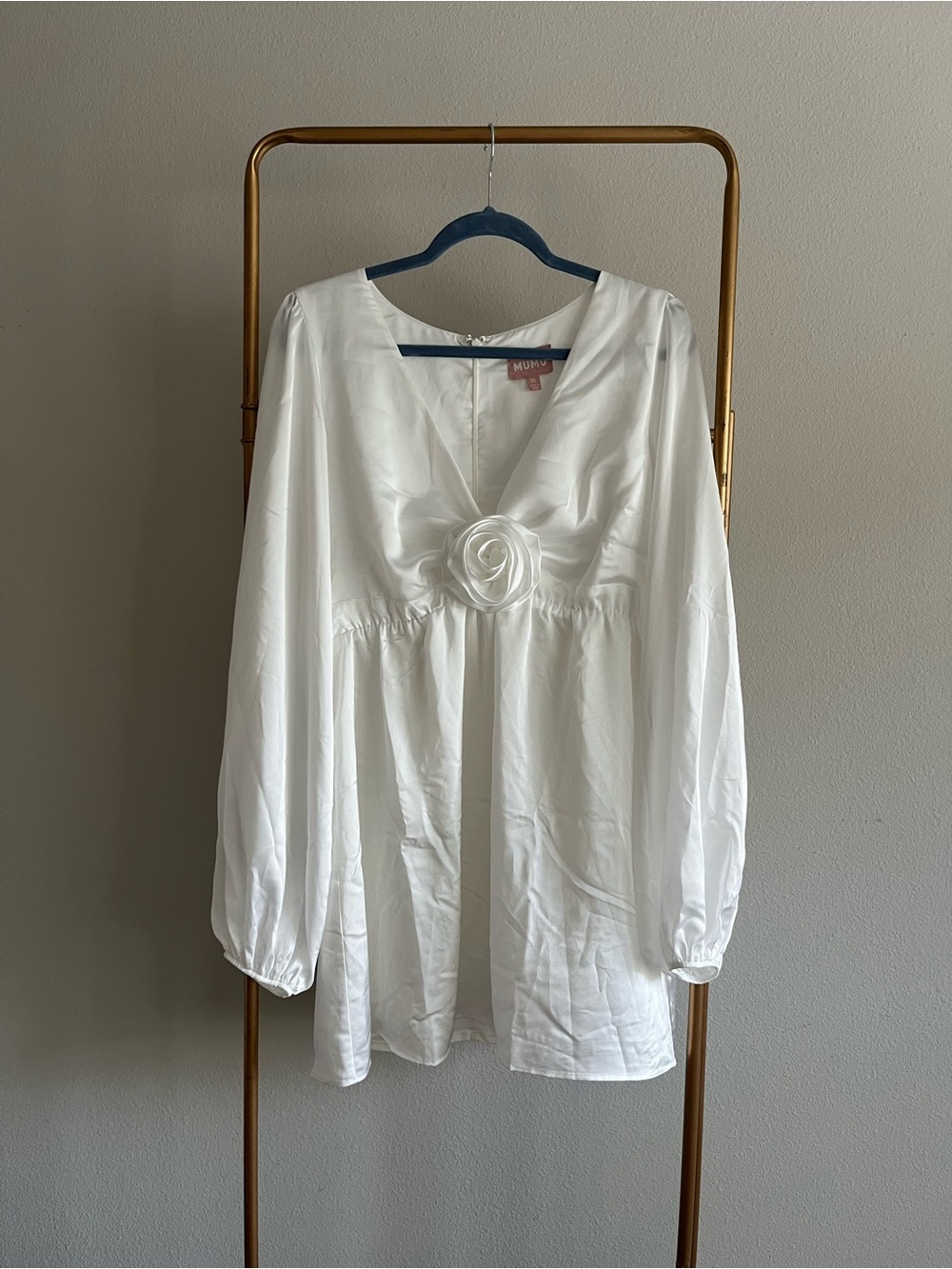 Show Me Your Mumu White Long Sleeve V-Neck Blouse with Rosette